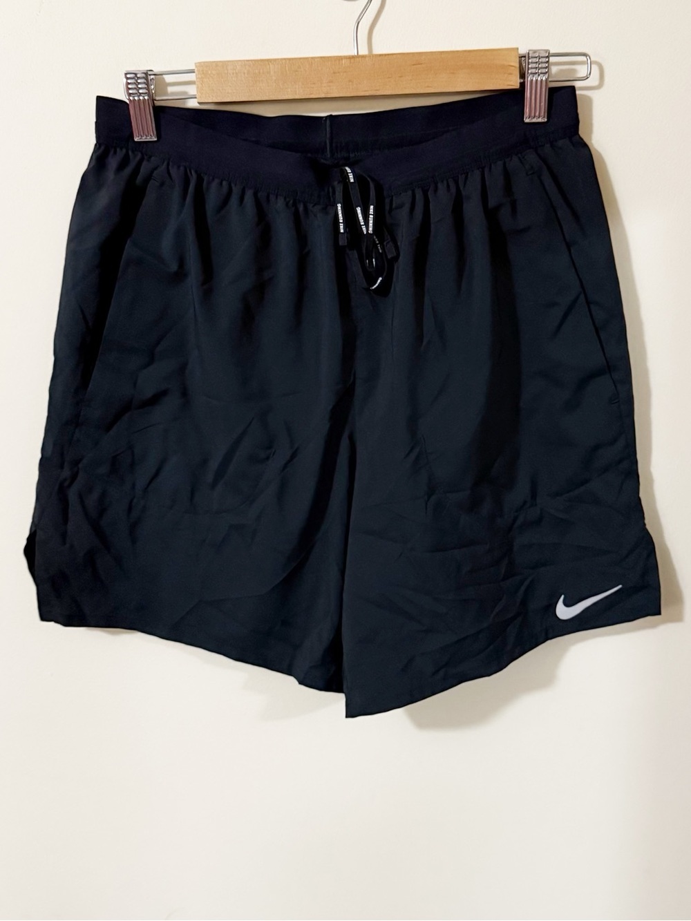 Nike Running Dri Fit Womens Black Shorts Size Medium Pockets Activewear Gym